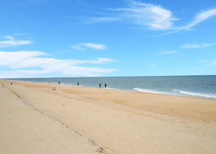2 Bedroom Ocean Front With Heated Indoor Pool, Expansive Views Ocean City