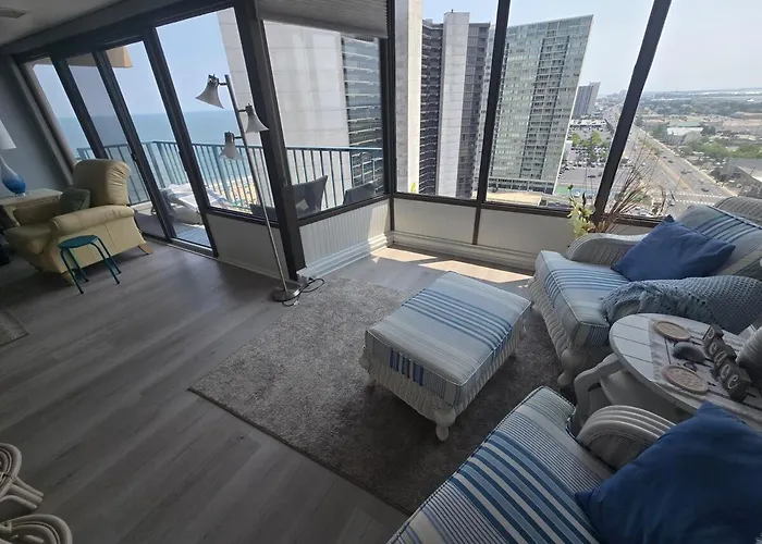 Apartment 2 Bedroom Ocean Front With Heated Indoor Pool, Expansive Views *