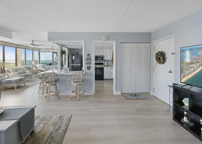 2 Bedroom Ocean Front With Heated Indoor Pool, Expansive Views Ocean City