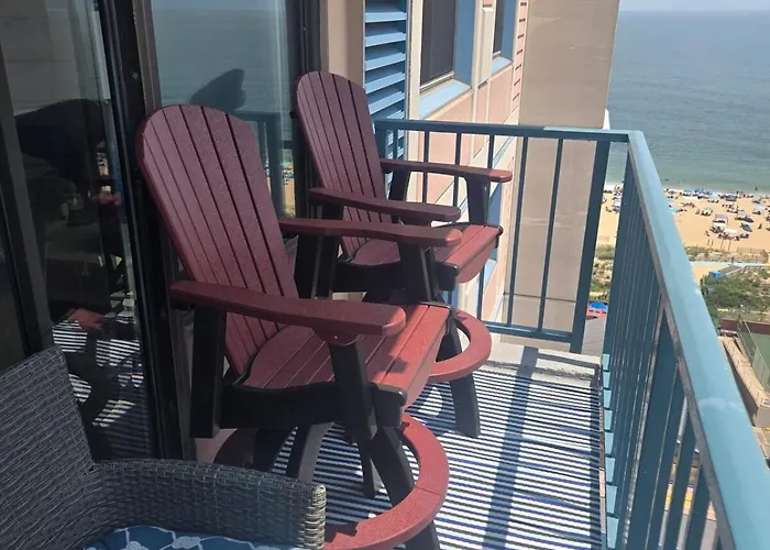 2 Bedroom Ocean Front With Heated Indoor Pool, Expansive Views Apartment Ocean City